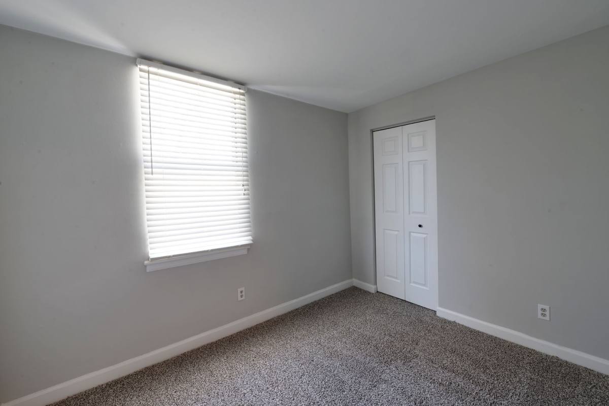Apartment for rent at 2301-2305 S 10th St, Saint Louis, MO 63104