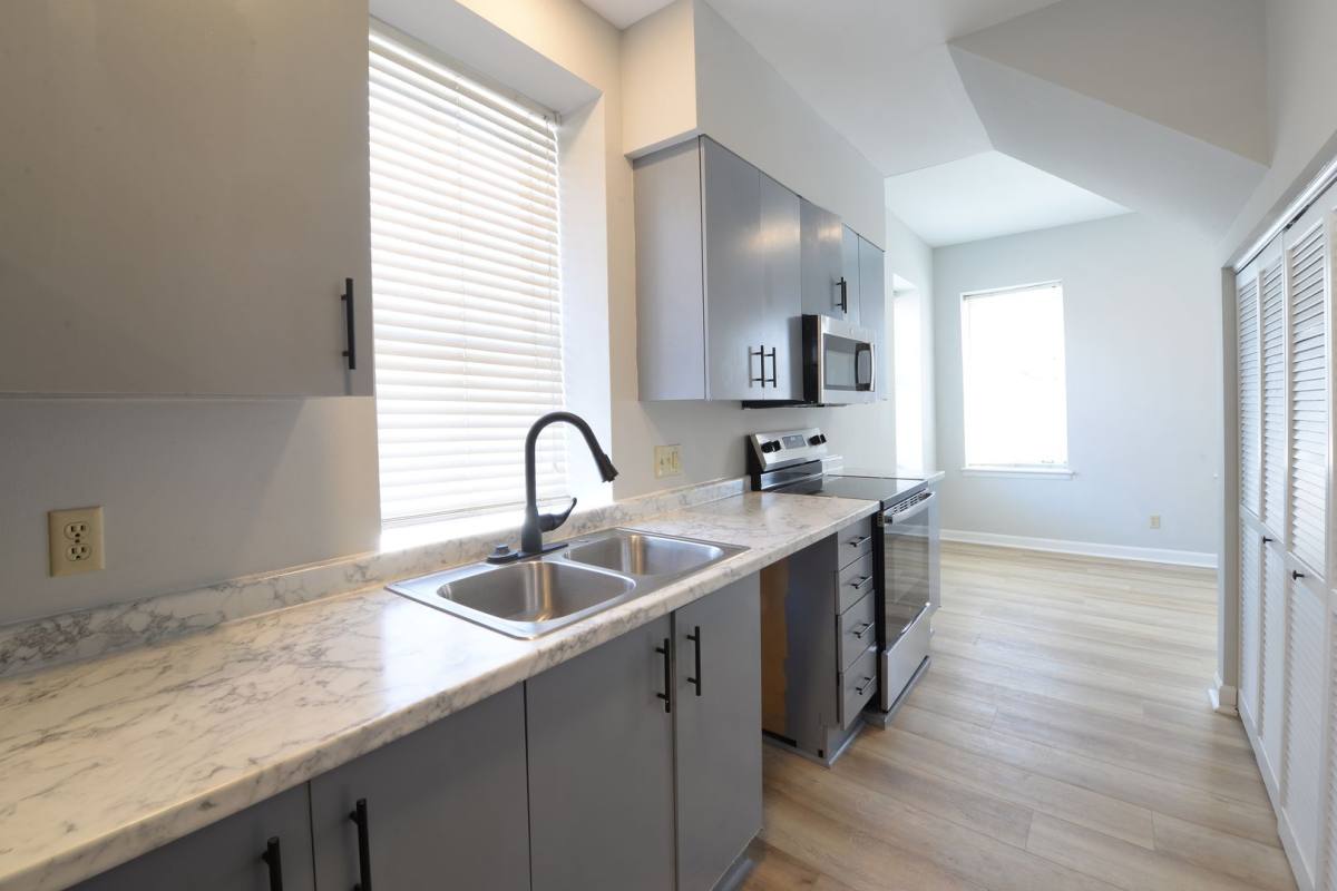 Apartment for rent at 2301-2305 S 10th St, Saint Louis, MO 63104