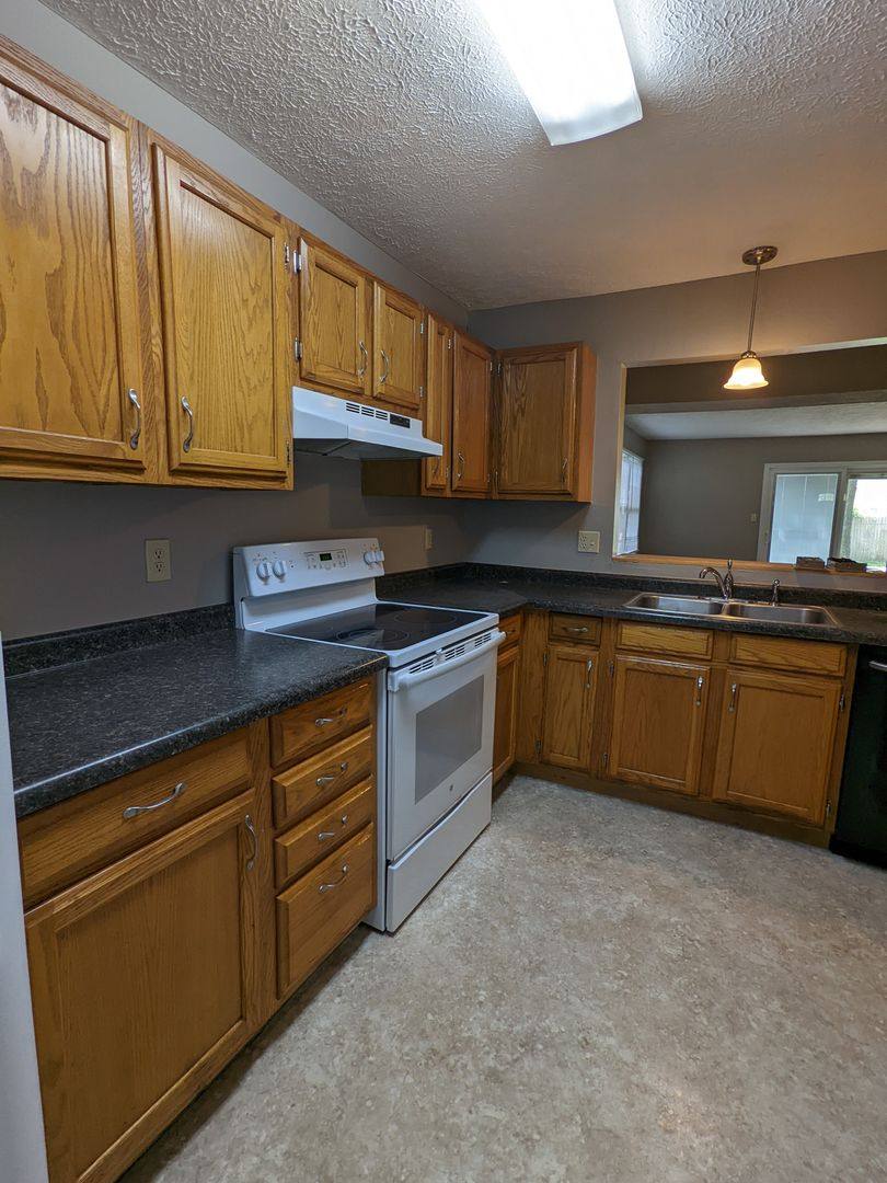 Townhouse for rent at 1310 S Madison St, Bloomington, IN 47403