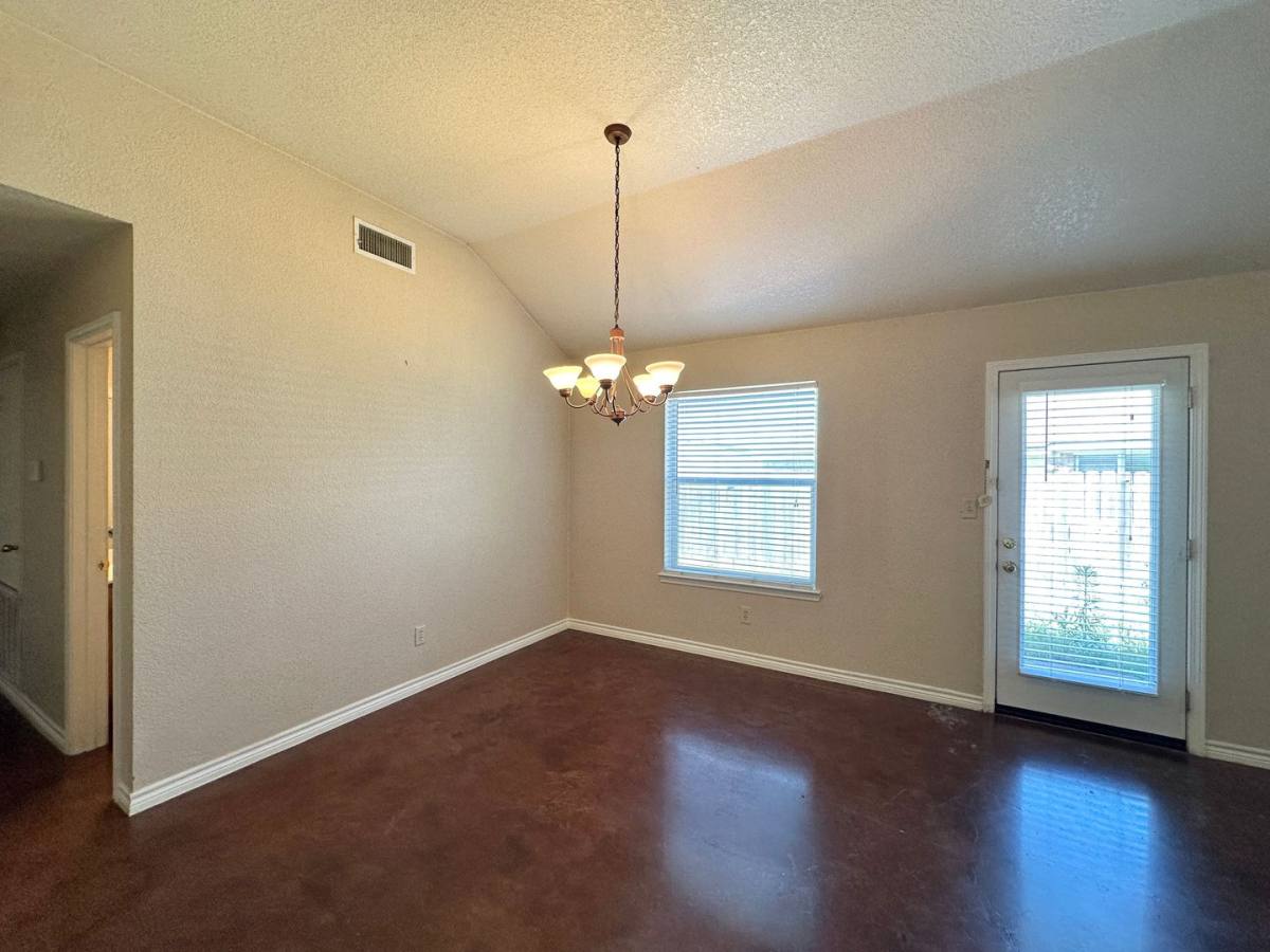 Townhouse for rent at 2103 Charleston Court, Killeen, TX 76542