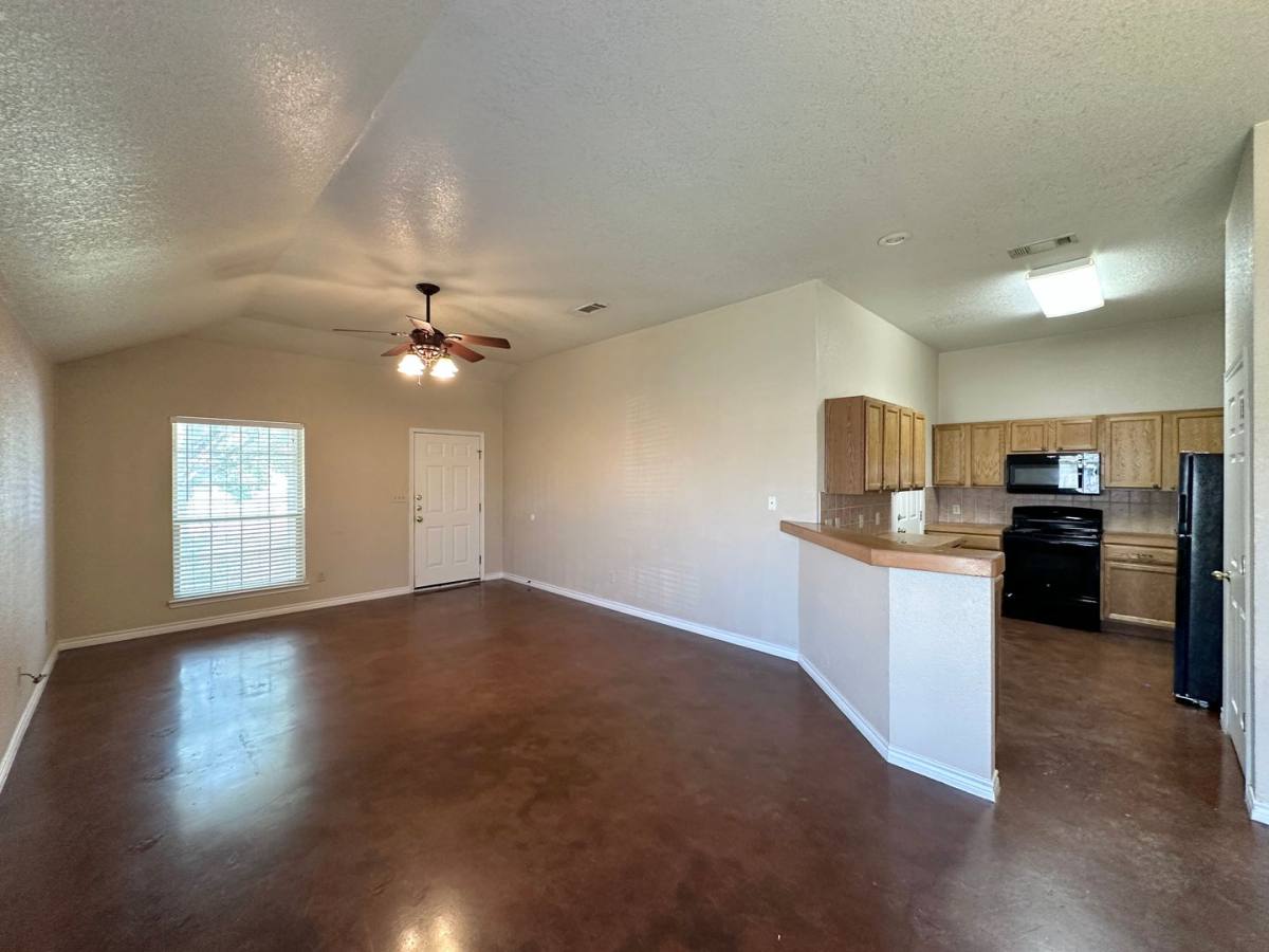 Townhouse for rent at 2103 Charleston Court, Killeen, TX 76542