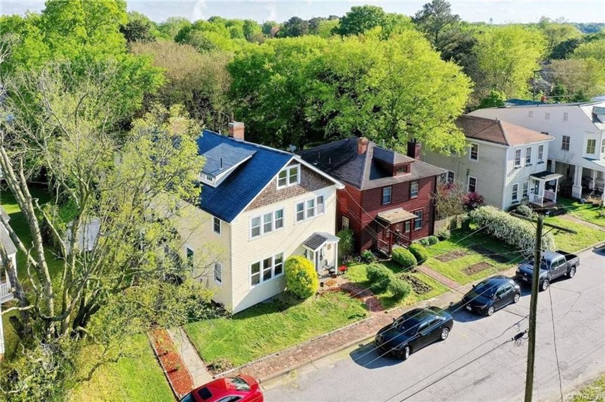 Apartment for rent at 1016 Pecan Ave, Hopewell, VA 23860