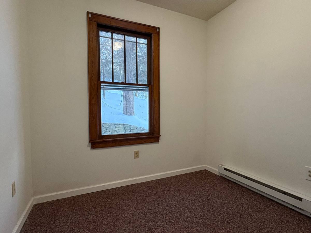 Apartment for rent at 173 Leesville Rd, Moodus, CT 06469
