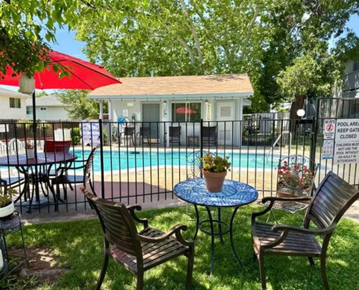 Apartment for rent at 5840 Garfield Ave, Sacramento, CA 95841