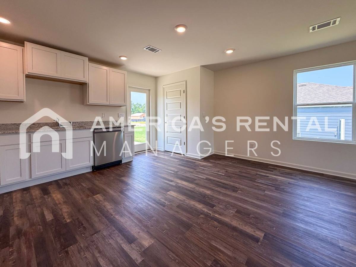 House for rent at 11306 Tulip Trace, Tuscaloosa, AL 35405