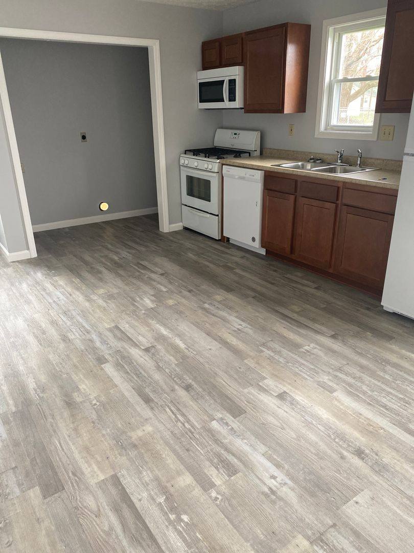 Apartment for rent at 307 Harrison St, Crawfordsville, IN 47933