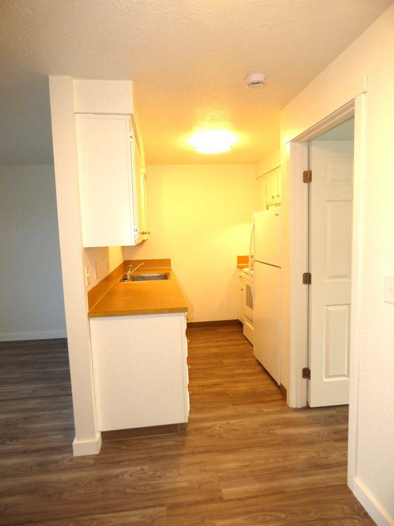 Apartment for rent at 3522-3586 Anita Dr NE 3502-3575 Manor, Salem, OR 97301