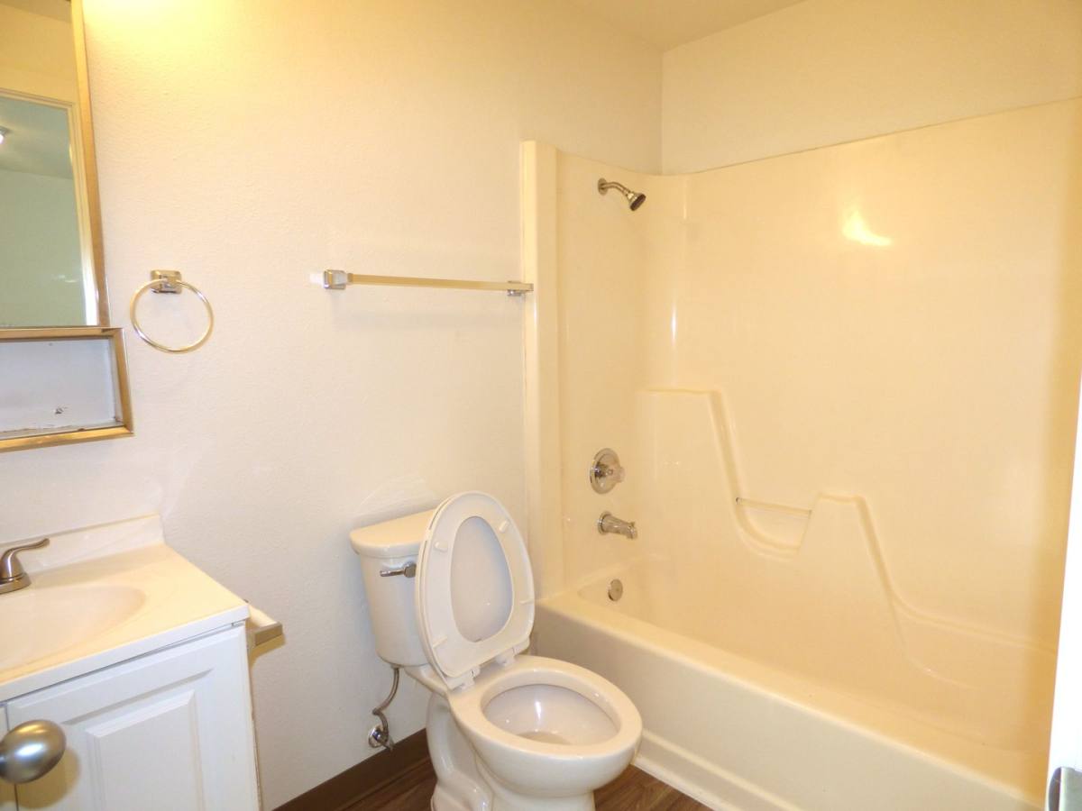 Apartment for rent at 3522-3586 Anita Dr NE 3502-3575 Manor, Salem, OR 97301