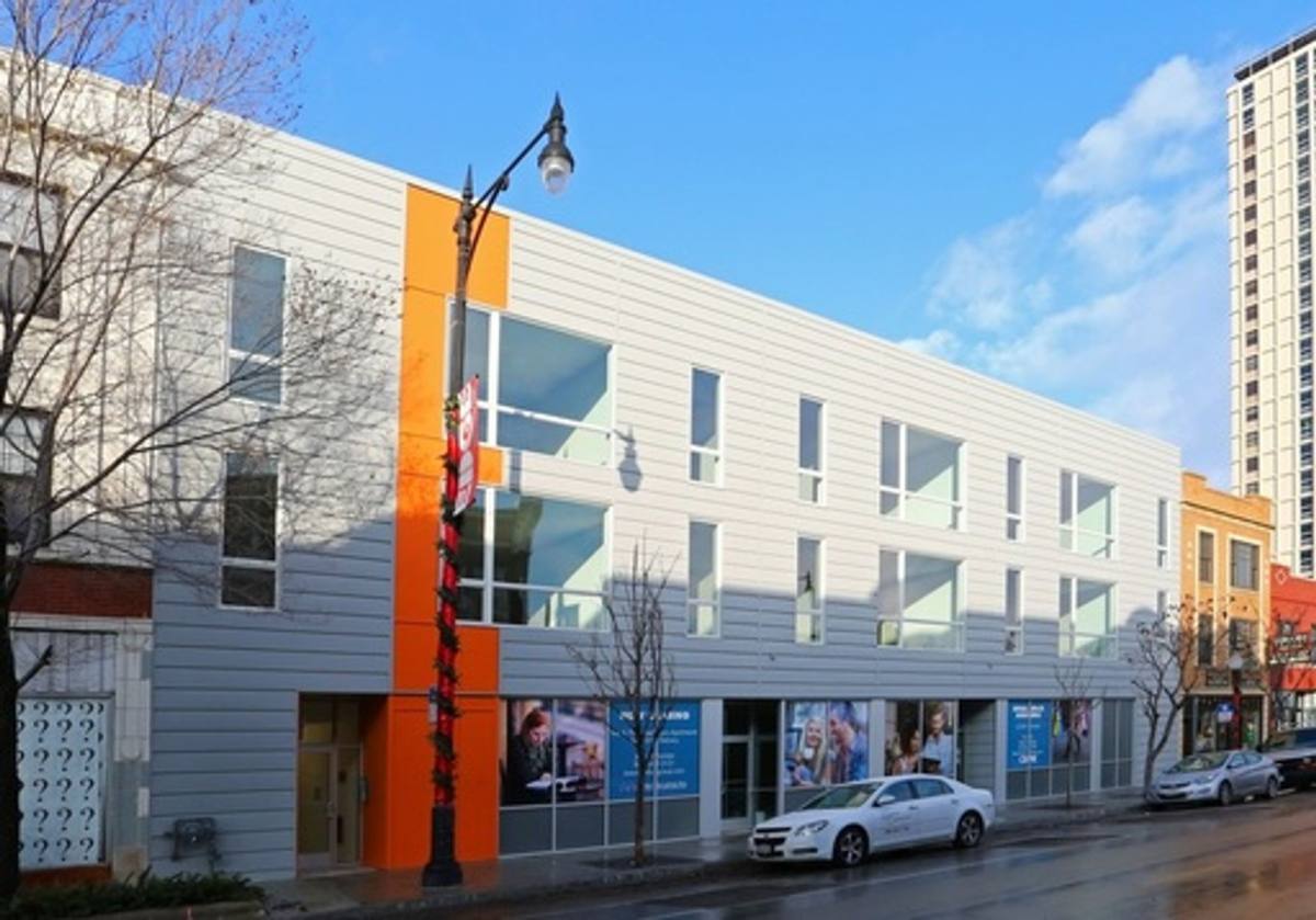 Apartment for rent at 1244-1246 W Devon Ave, Chicago, IL 60660