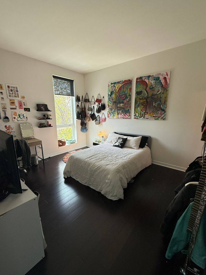 Apartment for rent at 1244-1246 W Devon Ave, Chicago, IL 60660