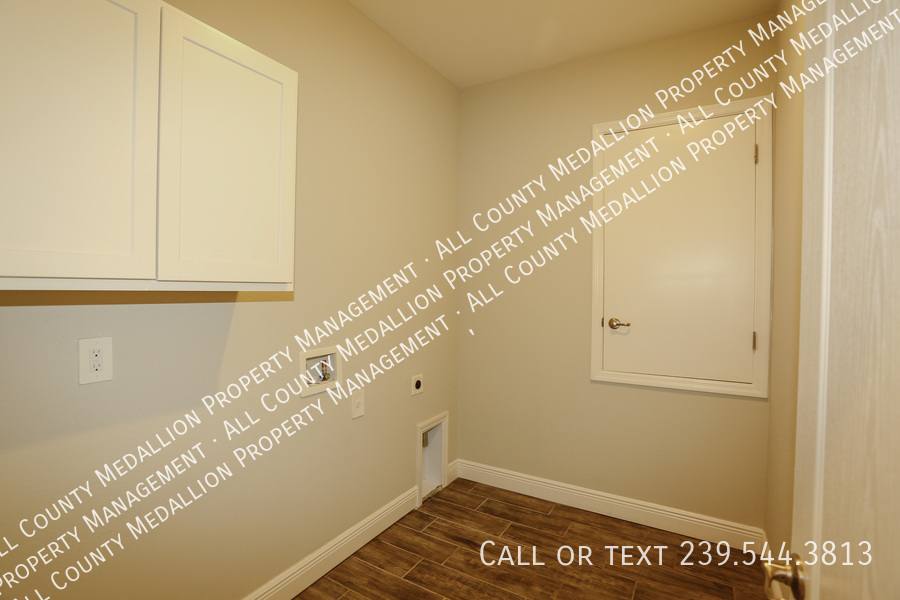 House for rent at 8792 Cascade Price Circle, North Fort Myers, FL 33917