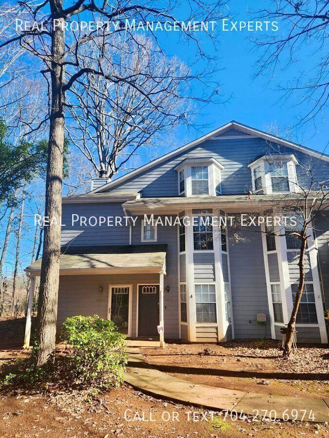 Townhouse for rent at 6022 Winged Elm Court, Charlotte, NC 28212