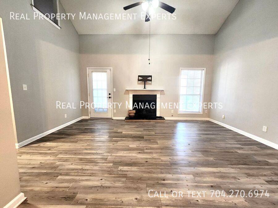 Townhouse for rent at 6022 Winged Elm Court, Charlotte, NC 28212