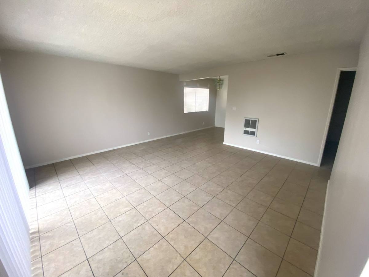Apartment for rent at 3706 Del Amo Blvd, Torrance, CA 90503