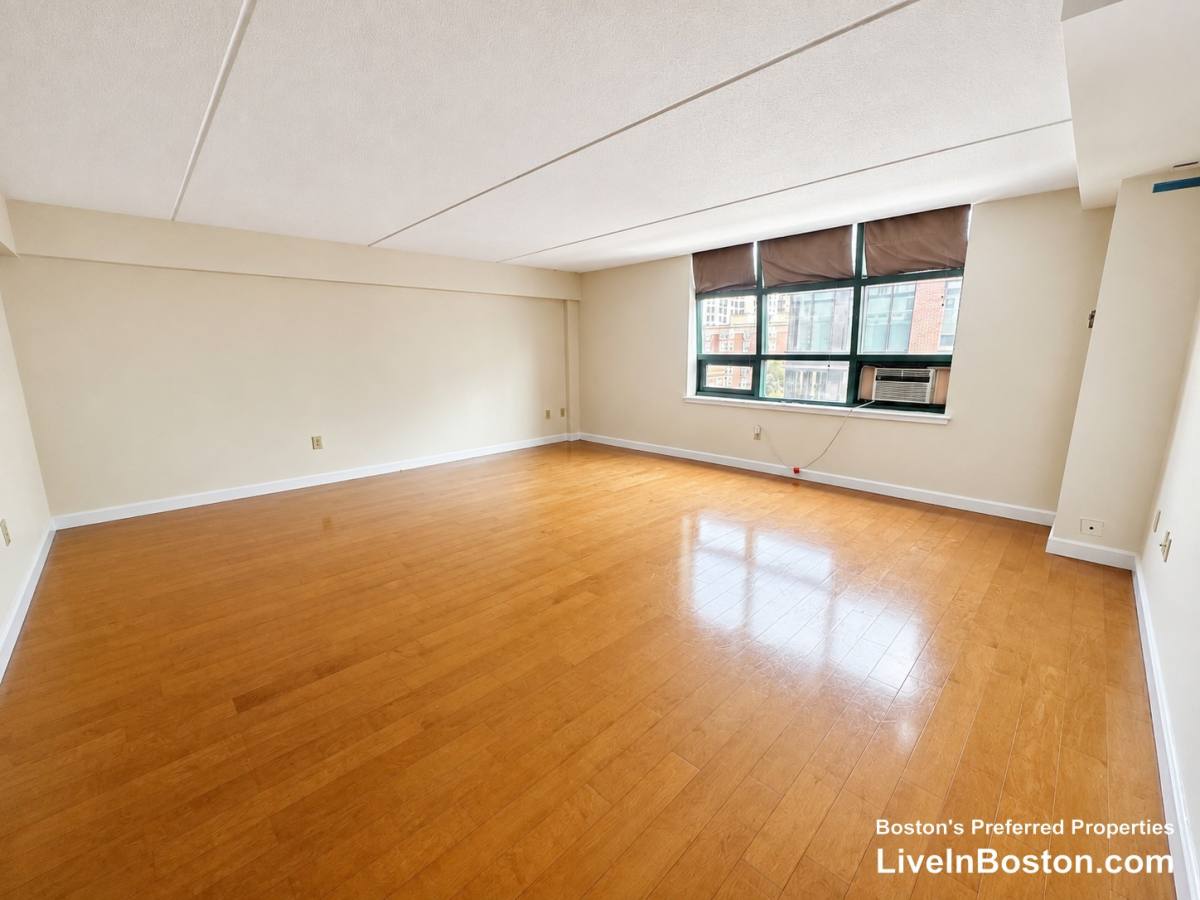 Apartment for rent at 108 Peterborough St #7E, Boston, MA 02215