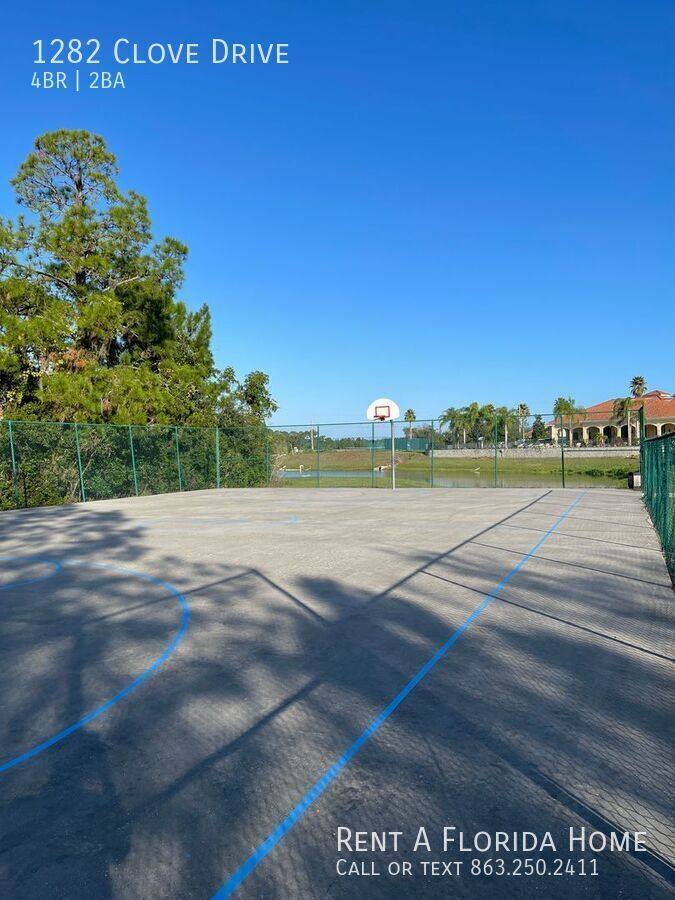 Townhouse for rent at 1282 Clove Dr, Kissimmee, FL 34759