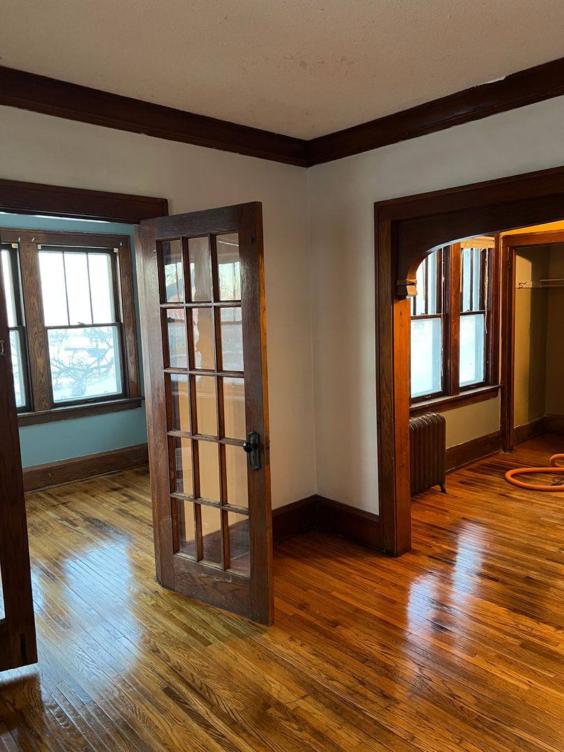 Apartment for rent at 613 Snelling Ave N, Saint Paul, MN 55104