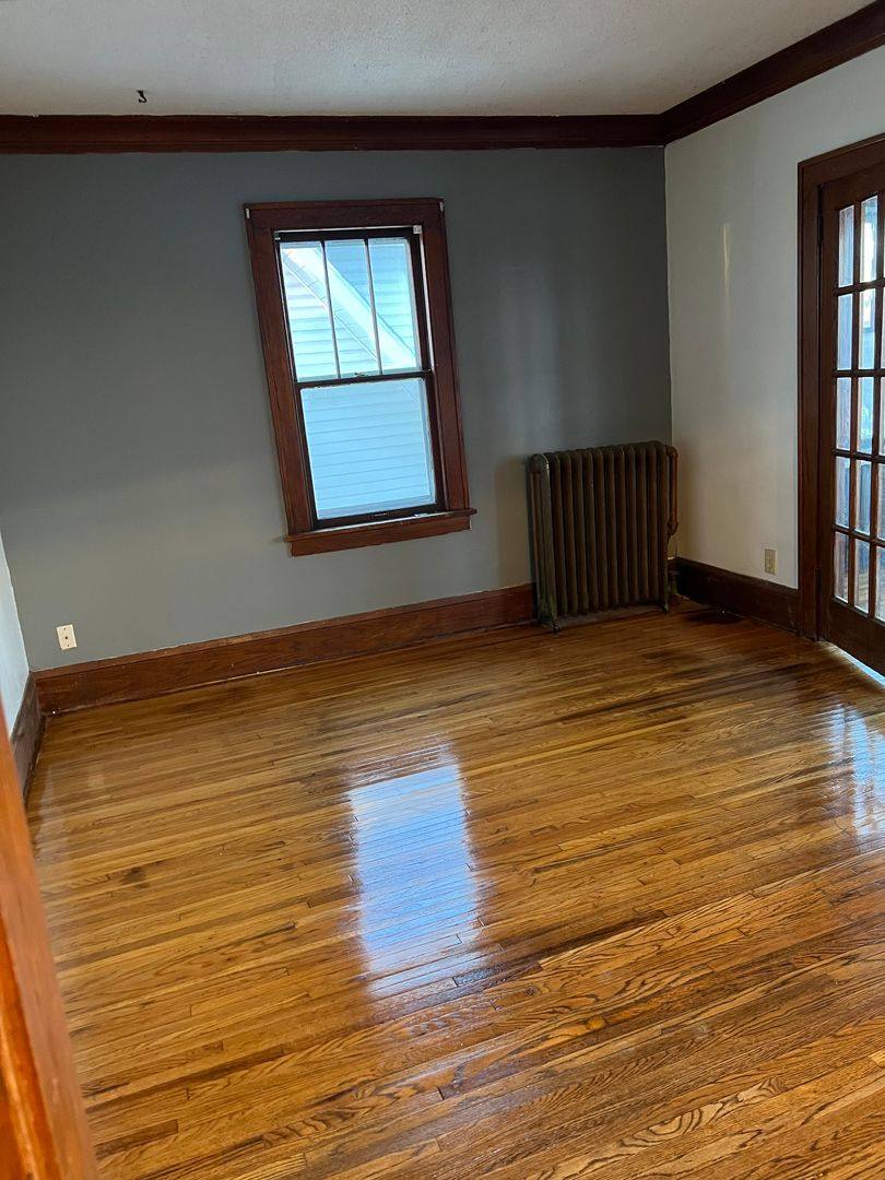 Apartment for rent at 613 Snelling Ave N, Saint Paul, MN 55104