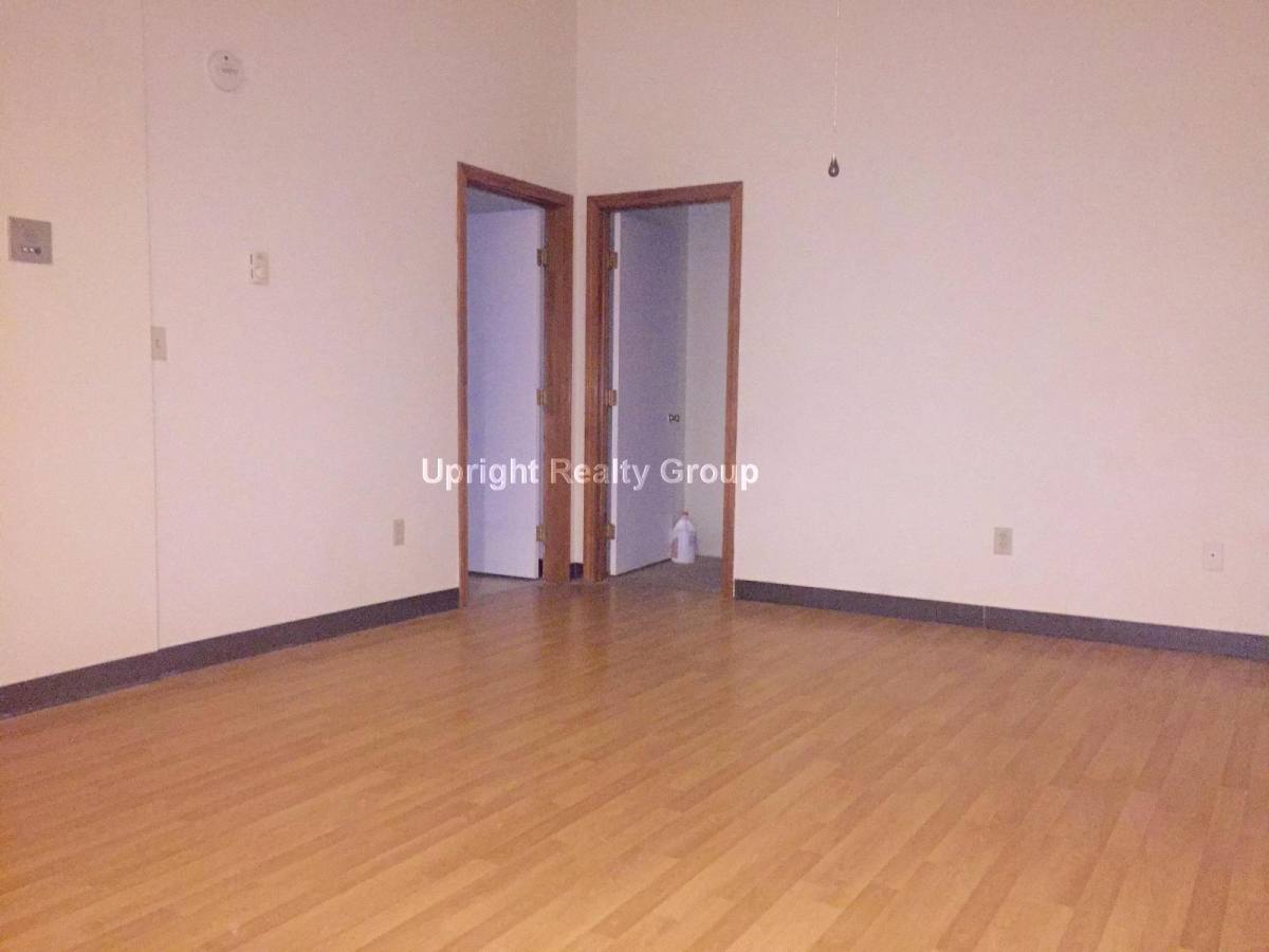Apartment for rent at 11 Willow St #105, Fitchburg, MA 01420