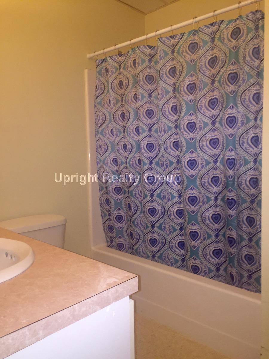 Apartment for rent at 11 Willow St #105, Fitchburg, MA 01420