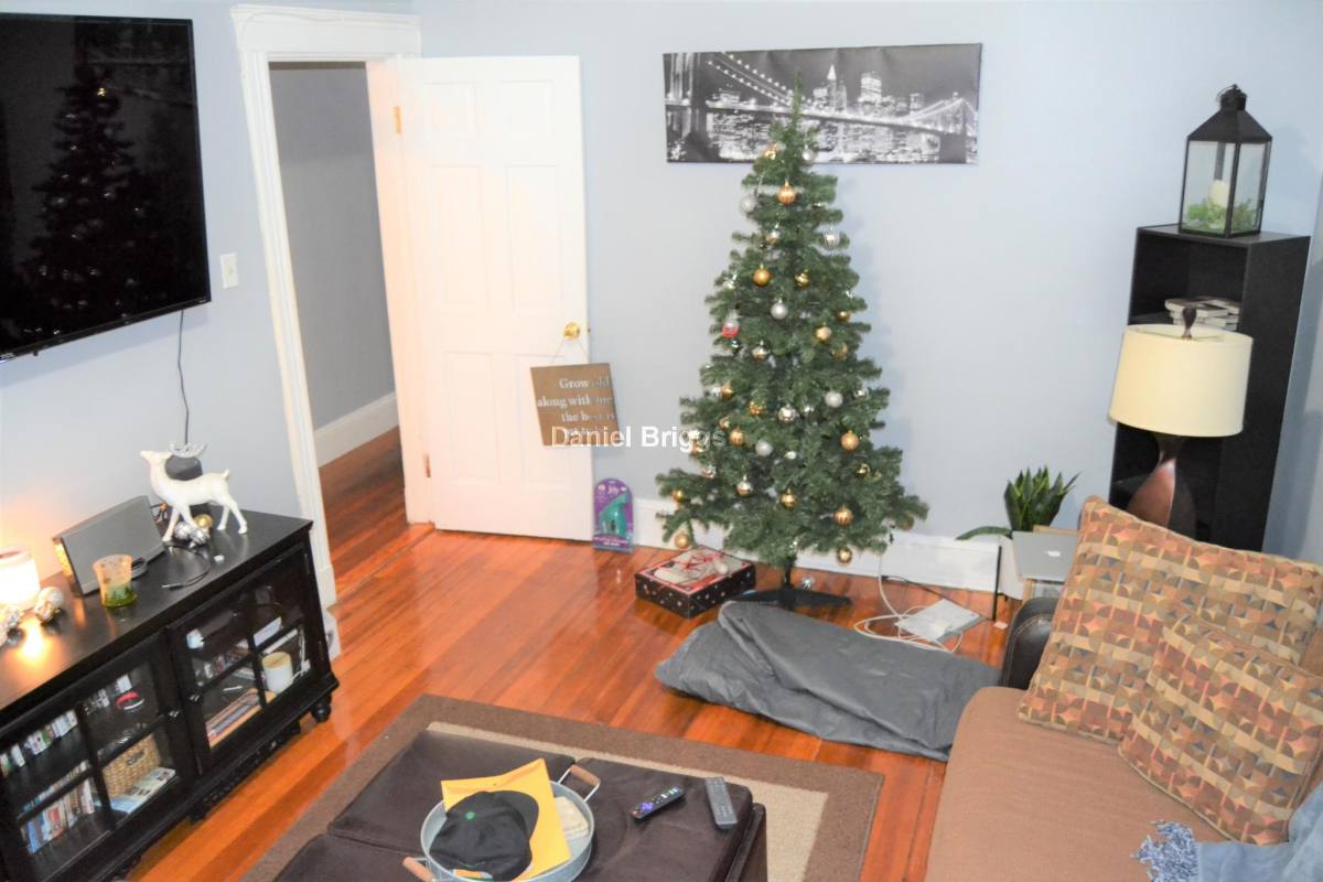 Apartment for rent at 1379 Commonwealth Ave #4, Allston, MA 02134