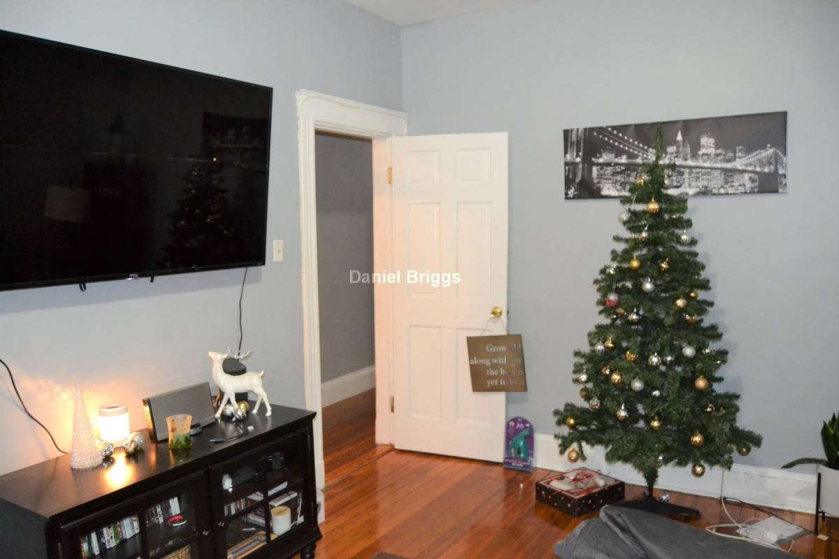 Apartment for rent at 1379 Commonwealth Ave #4, Allston, MA 02134