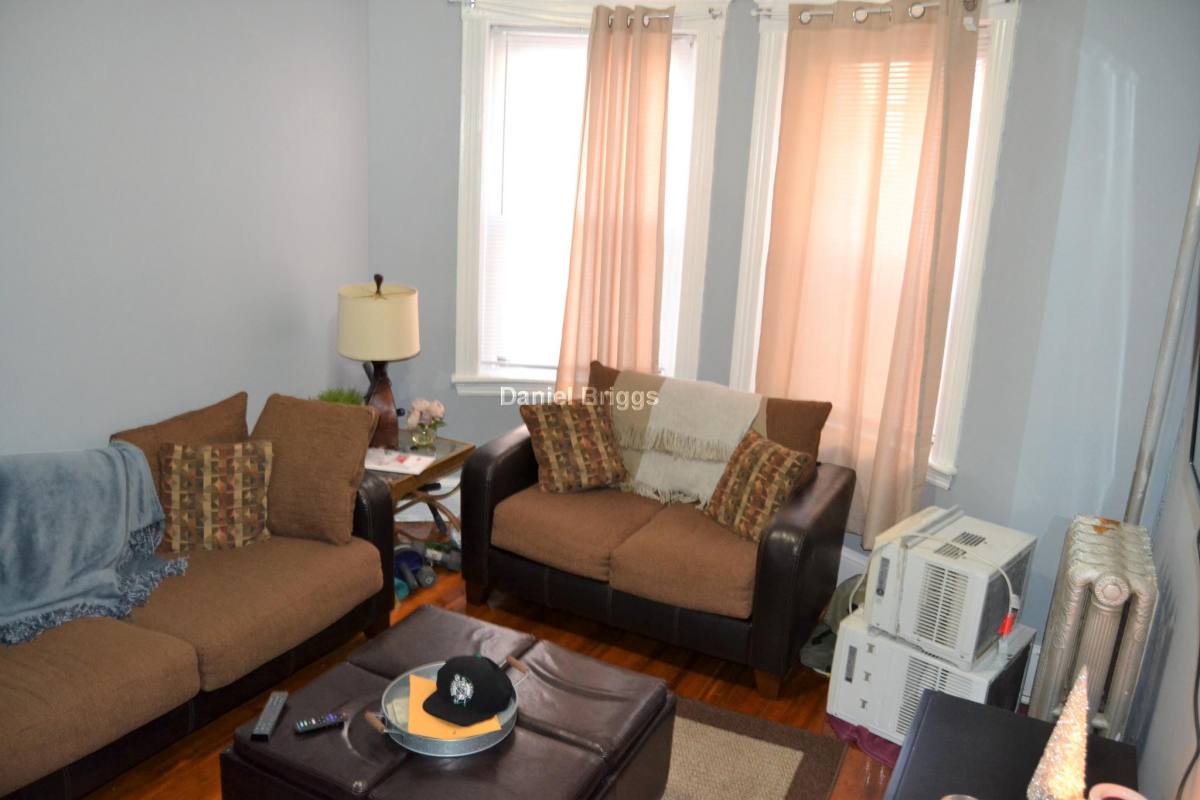 Apartment for rent at 1379 Commonwealth Ave #4, Allston, MA 02134