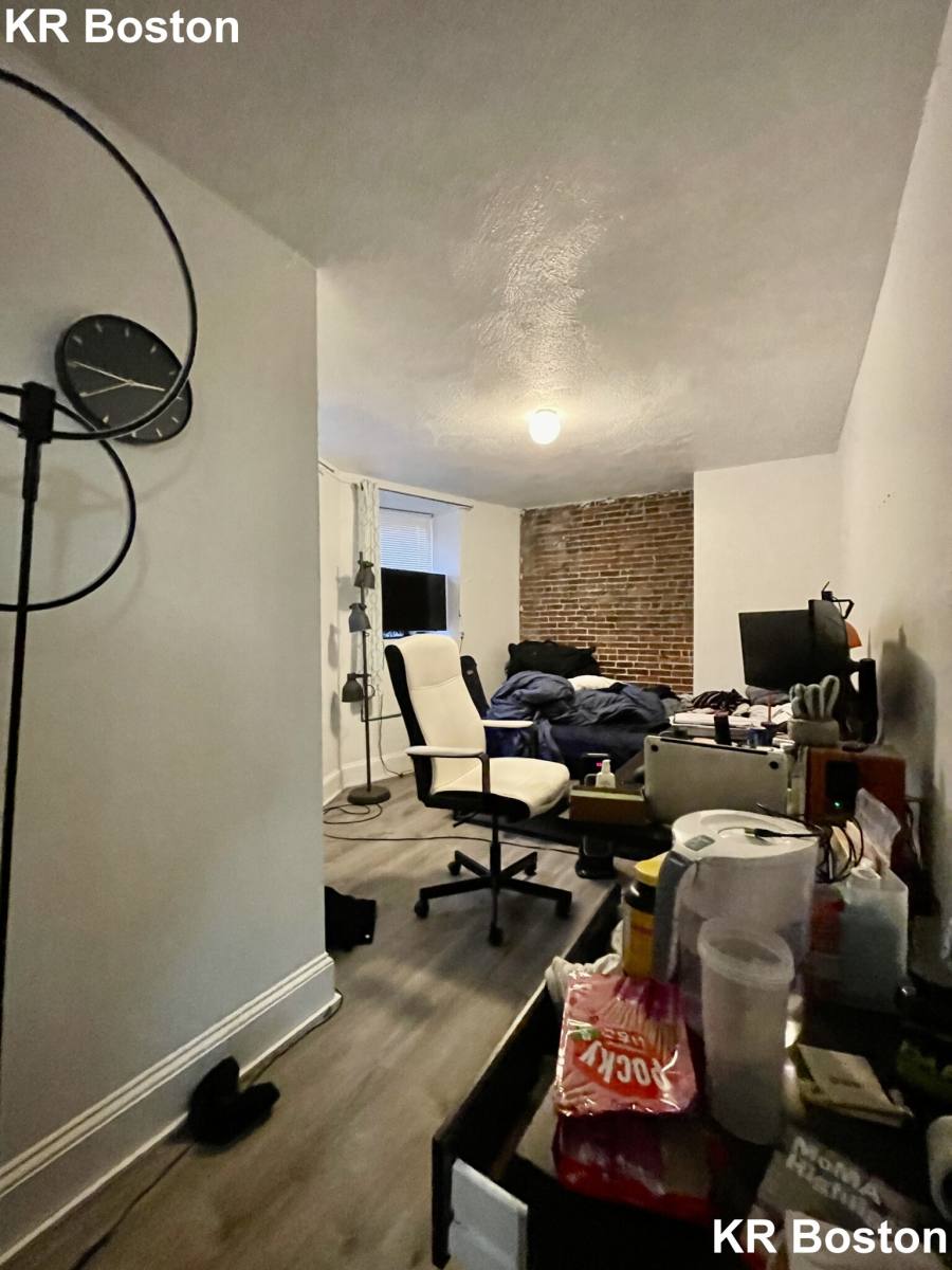 Apartment for rent at 669 Massachusetts Ave #1, Boston, MA 02118