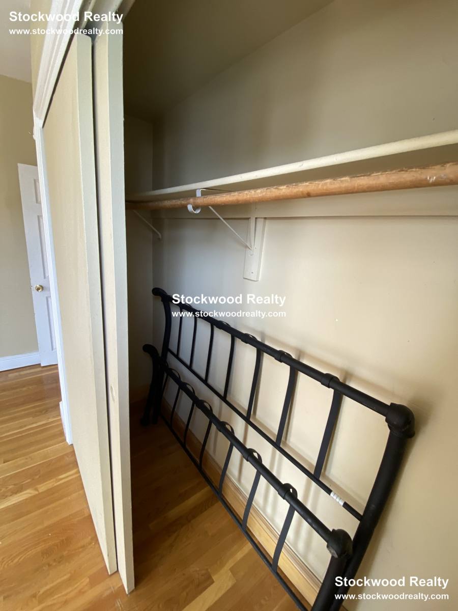 Apartment for rent at 38 Mount Vernon St #2, Dorchester, MA 02125