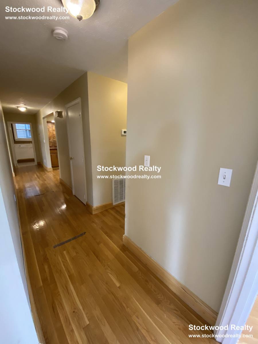 Apartment for rent at 38 Mount Vernon St #2, Dorchester, MA 02125