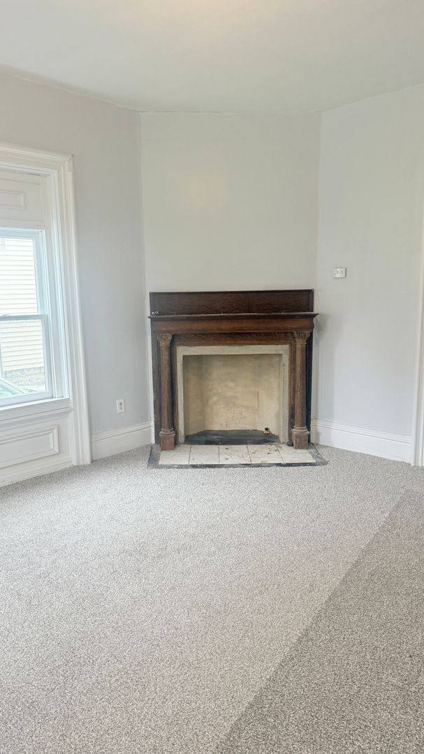 Apartment for rent at 24 Pierce Ave, Sharpsville, PA 16150