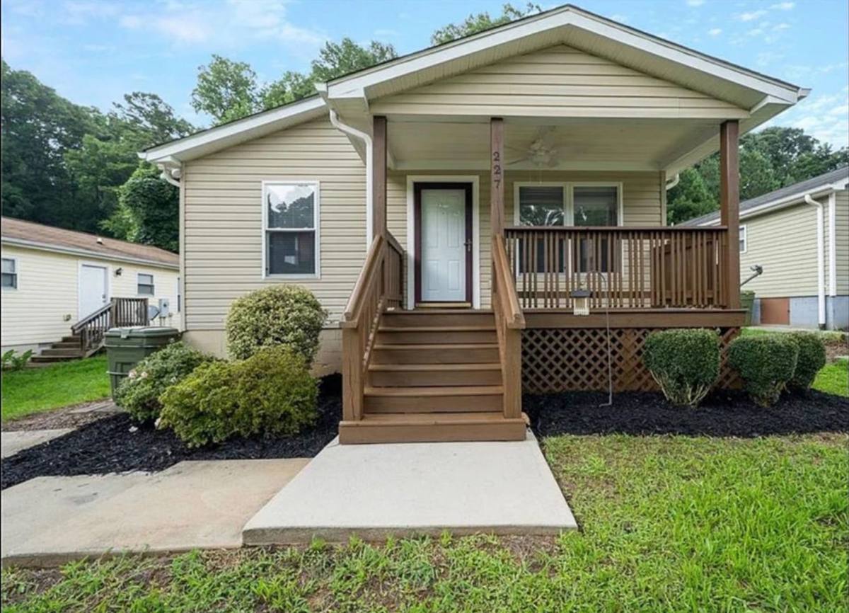 House for rent at 227 Stephens Rd, Clemson, SC 29631