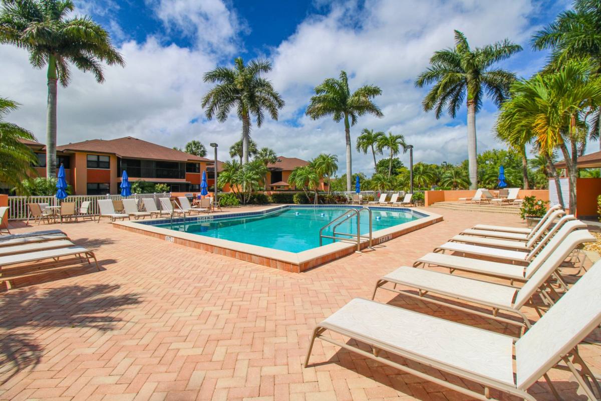 House for rent at 1510 Mainsail Dr, Naples, FL 34114