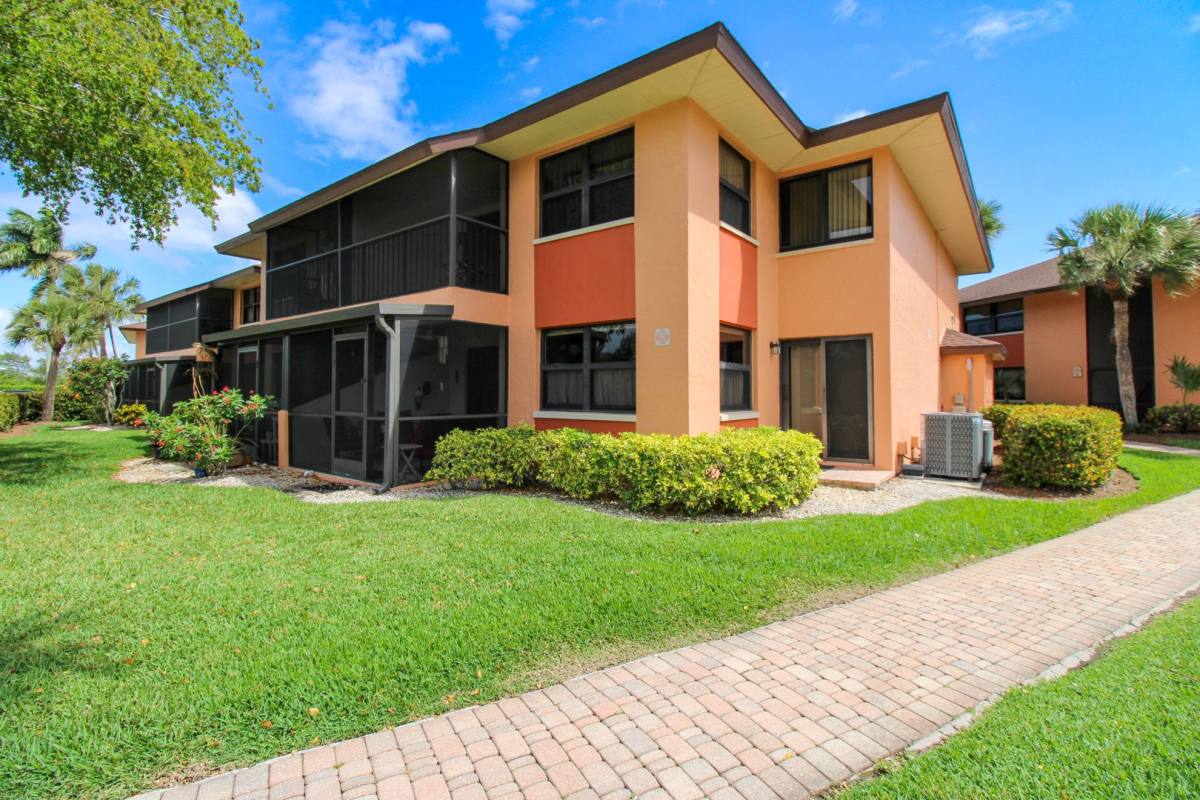 House for rent at 1510 Mainsail Dr, Naples, FL 34114