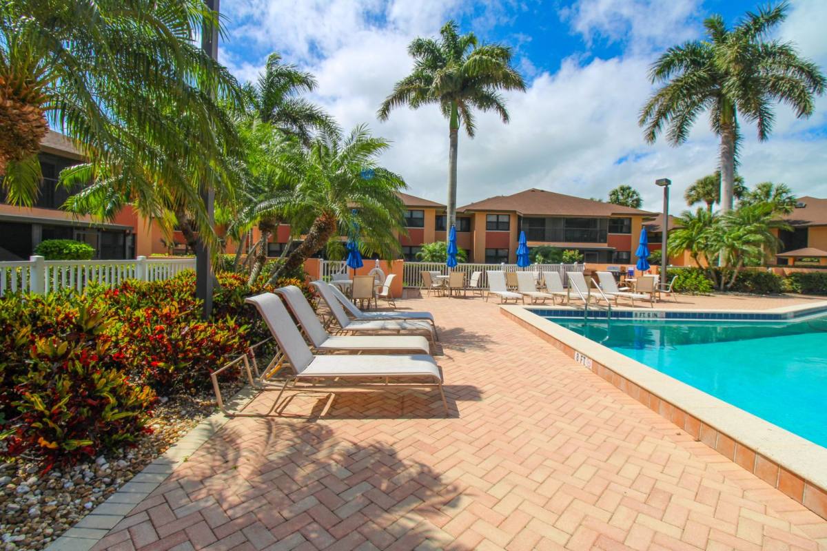 House for rent at 1510 Mainsail Dr, Naples, FL 34114