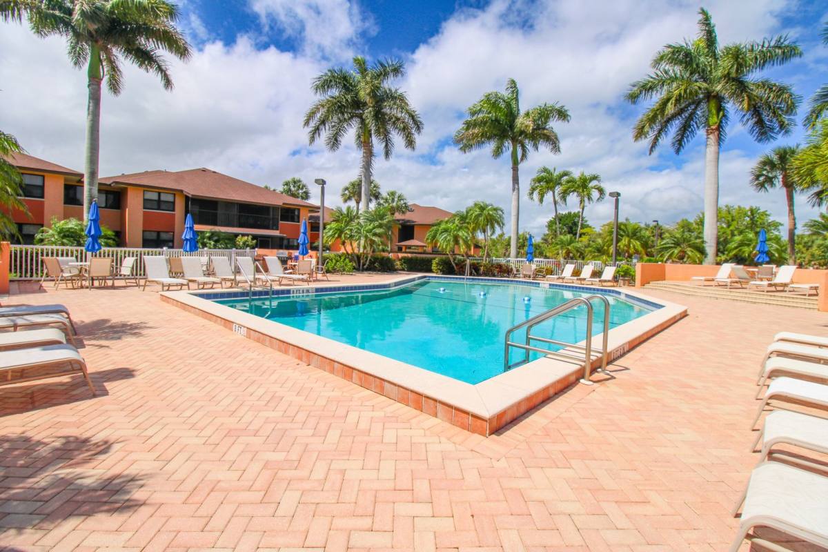House for rent at 1510 Mainsail Dr, Naples, FL 34114