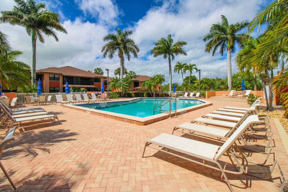 House for rent at 1510 Mainsail Dr, Naples, FL 34114