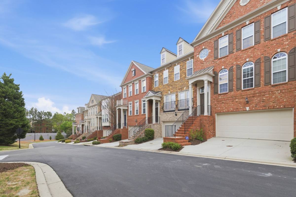 Townhouse for rent at 4953 Colchester Court, Atlanta, GA 30339