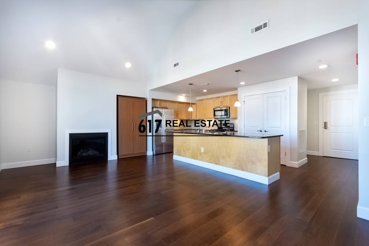 Apartment for rent at 1501 Commonwealth Ave #PH3, Brighton, MA 02135