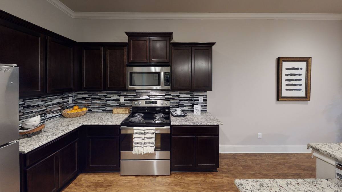 Townhouse for rent at 915 E Grande Blvd, Tyler, TX 75703