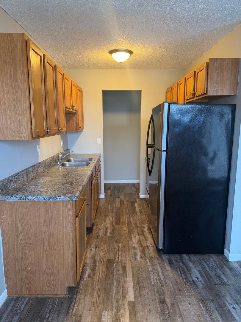 Apartment for rent at 1053 County Rd, Saint Paul, MN 55109