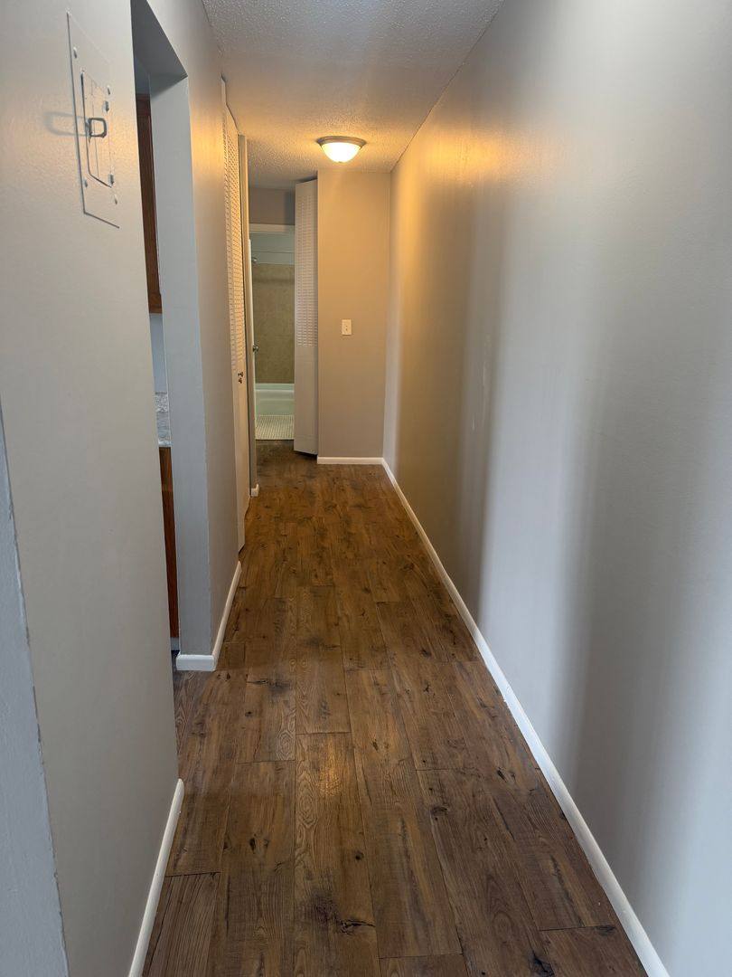 Apartment for rent at 1053 County Rd, Saint Paul, MN 55109