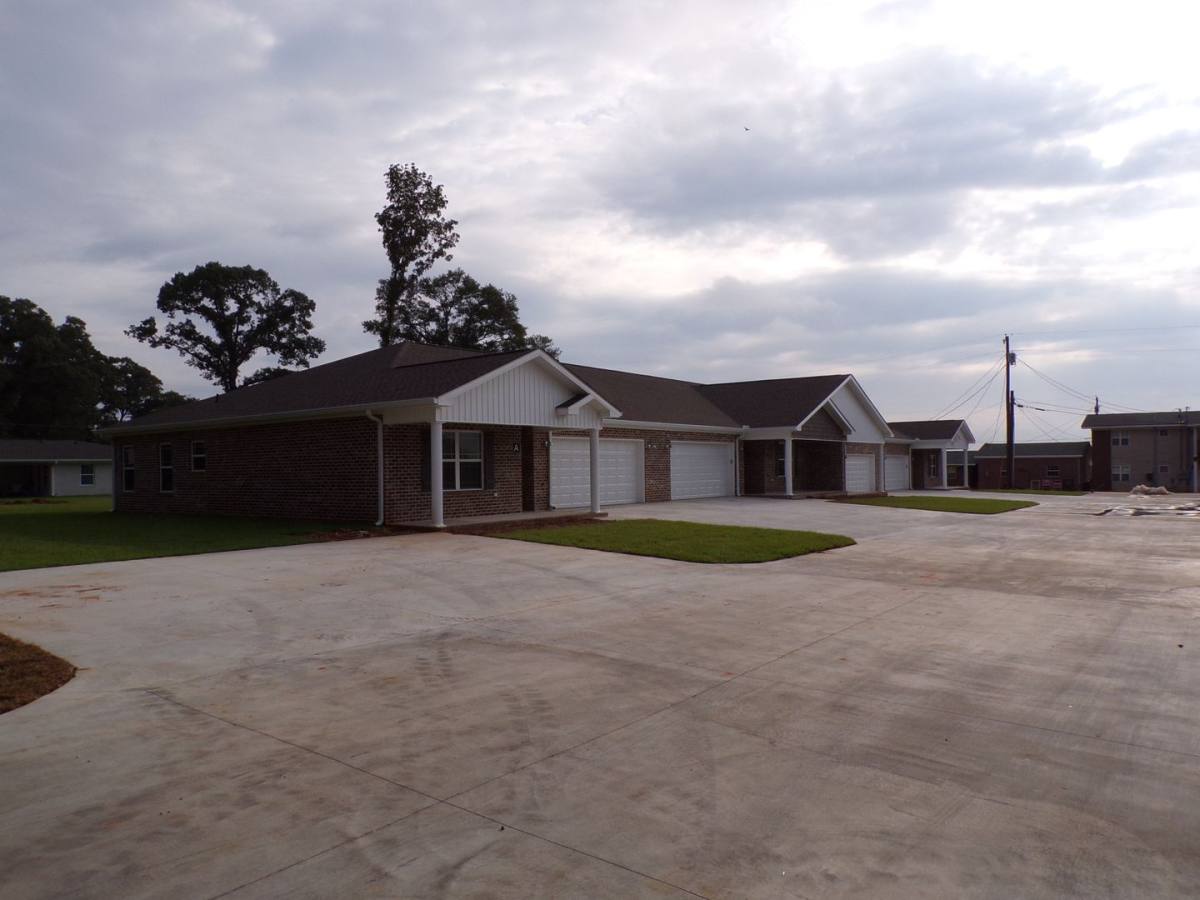 Townhouse for rent at 323 Lowe Dr, Enterprise, AL 36330