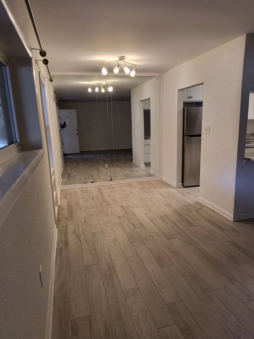 Apartment for rent at 300 Bayou Blvd #113, Pensacola, FL 32503