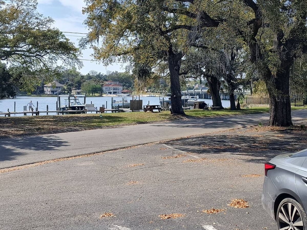 Apartment for rent at 300 Bayou Blvd #113, Pensacola, FL 32503