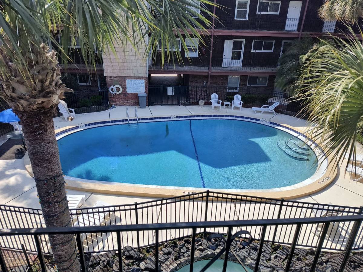 Apartment for rent at 300 Bayou Blvd #113, Pensacola, FL 32503