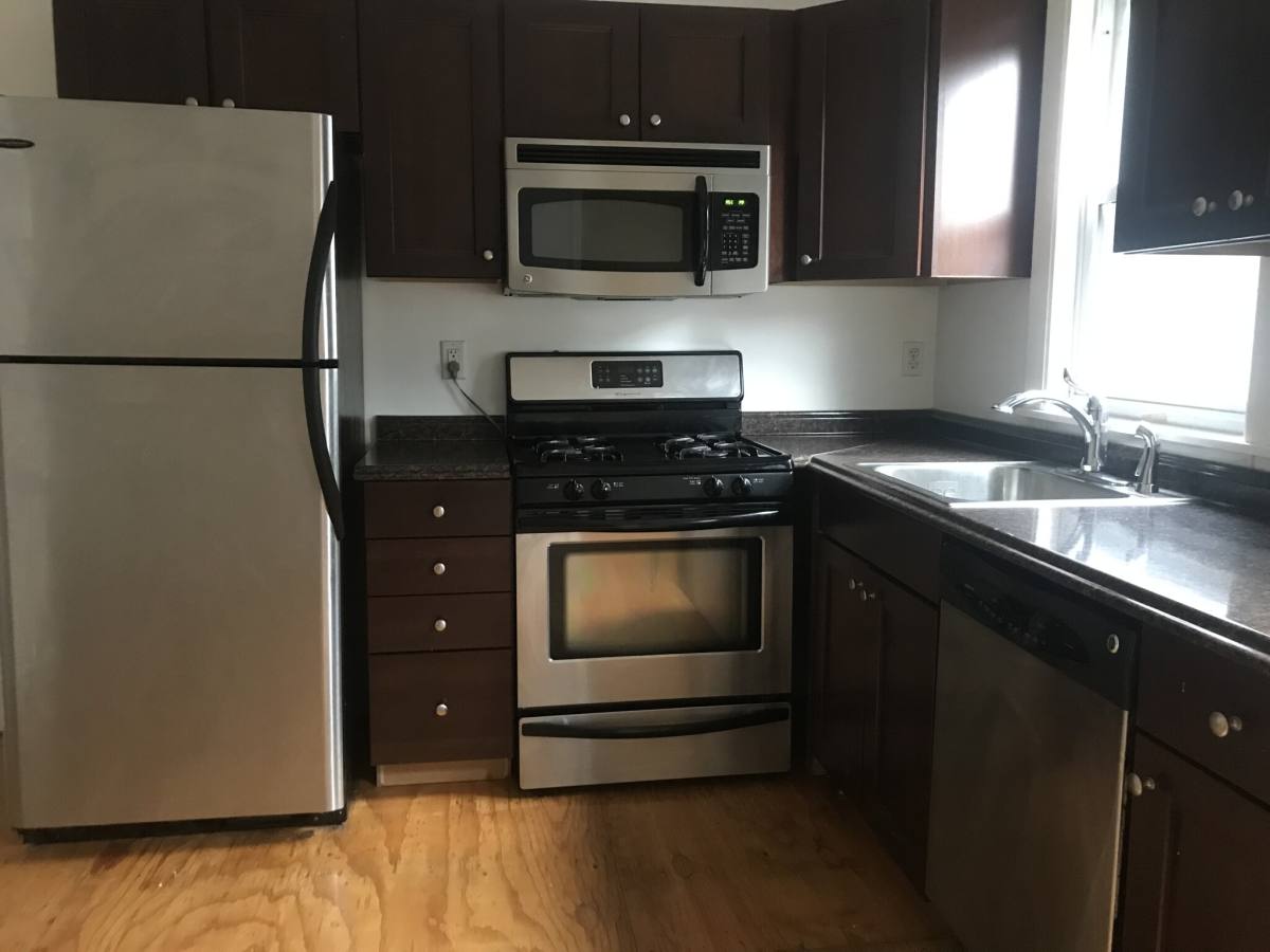 House for rent at 86 Fellsway #3, Somerville, MA 02145