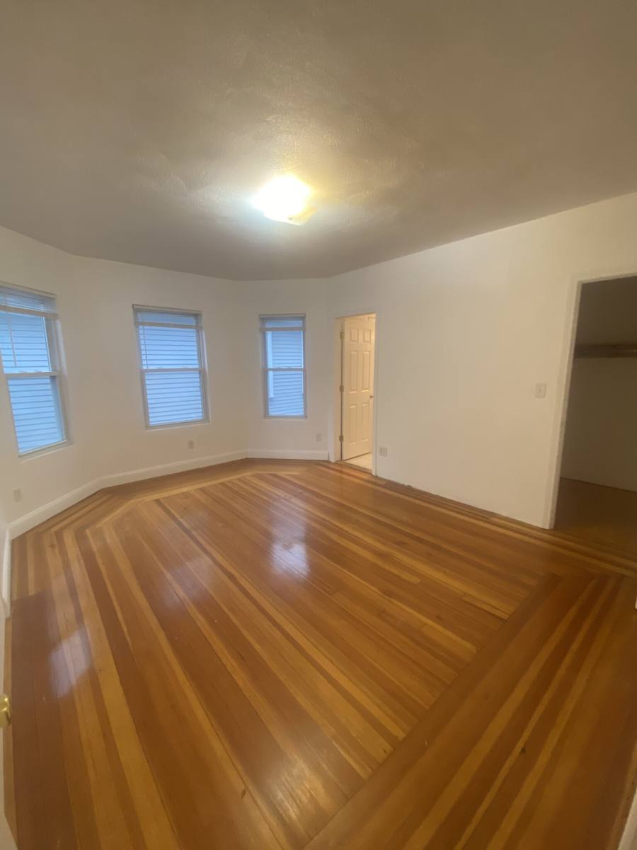 House for rent at 86 Fellsway #3, Somerville, MA 02145