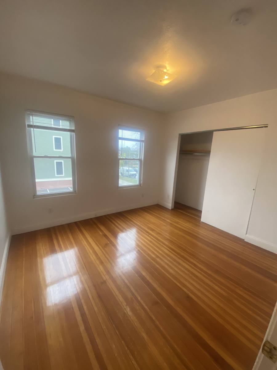 House for rent at 86 Fellsway #3, Somerville, MA 02145