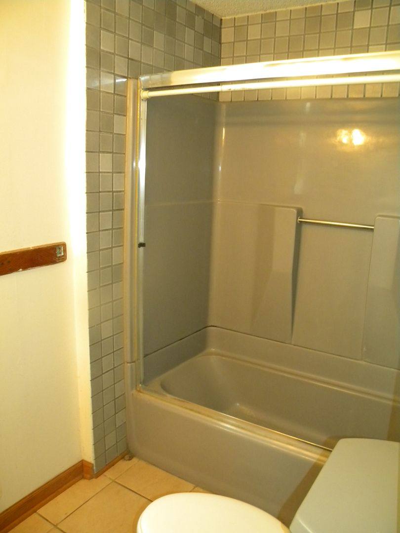 Apartment for rent at 1903 3rd St NE, Minneapolis, MN 55418